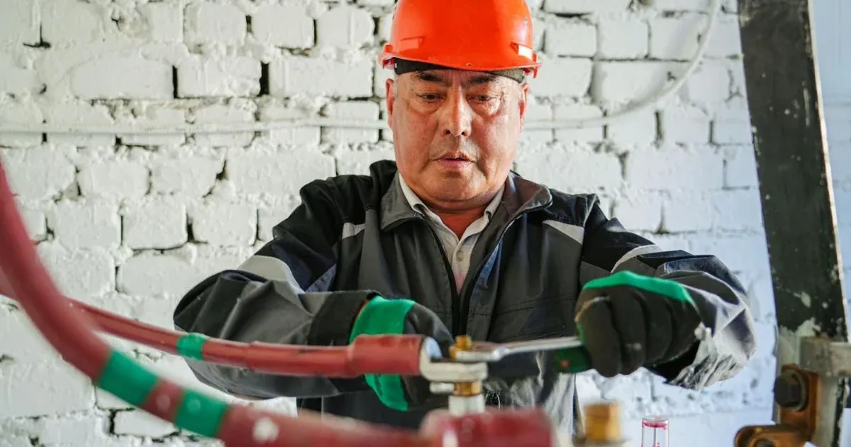 A 23-Year Veteran Electrician from Astana Shares His Story