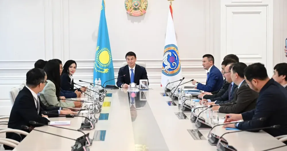 Mayor of Almaty Darkhan Satyrbaldy Discusses Almaty Downtown Development with Vietnamese Investors