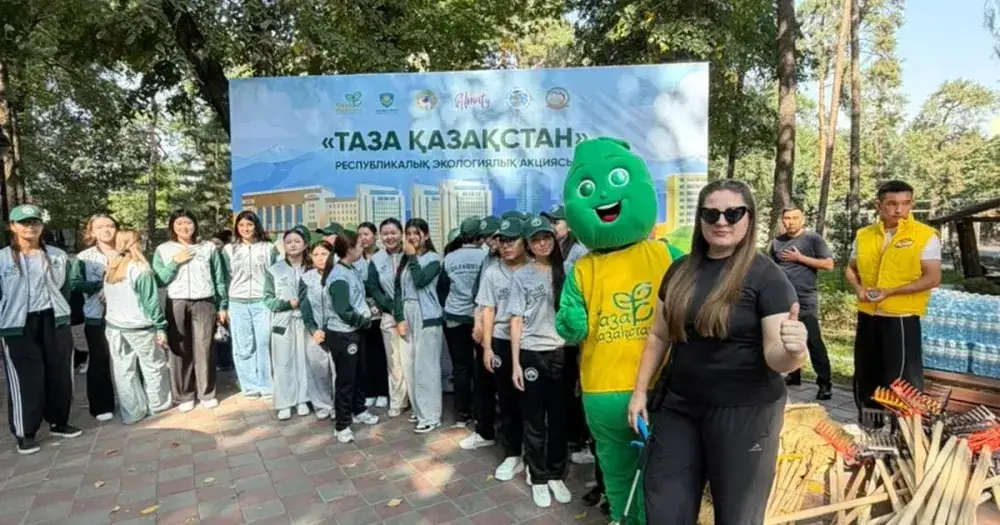 Almaty Reviews Housing and Street Cleaning Initiatives in Almaly District