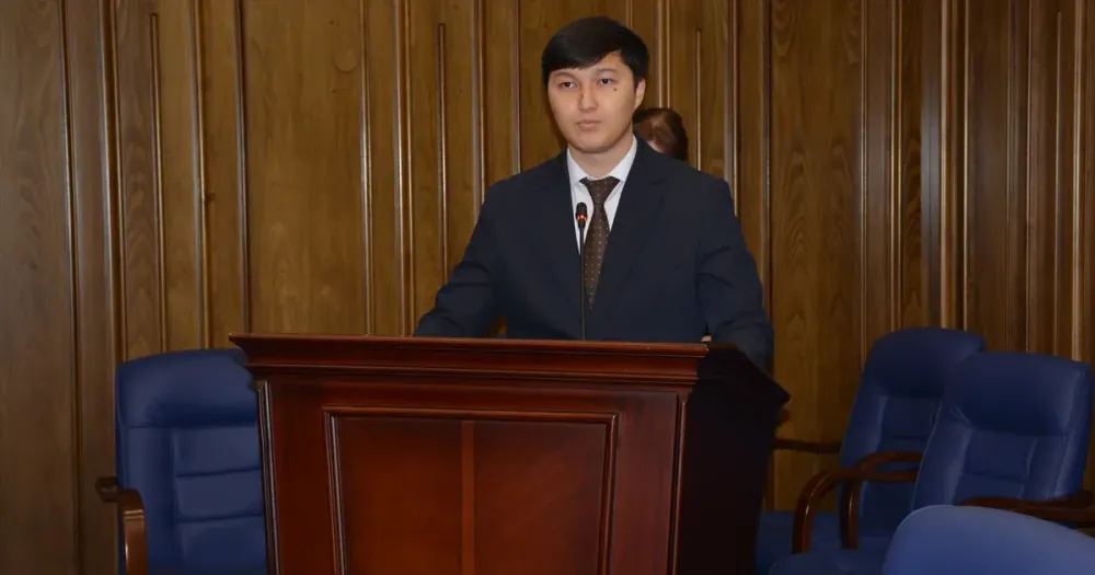 Committee on Regulation of Natural Monopolies Holds Ceremonial Meeting for Republic Day