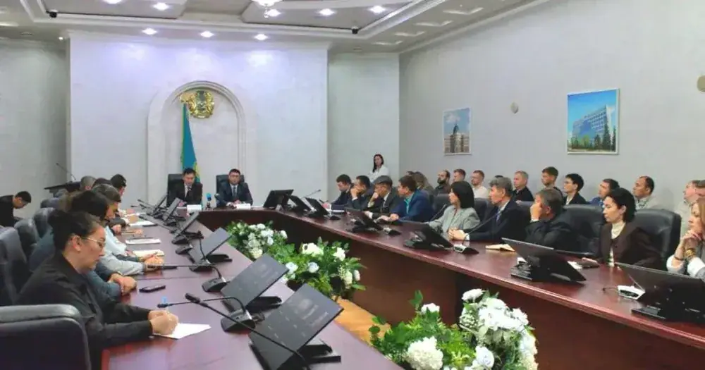 Deputy Minister of Industry and Construction Holds Meeting with Residents and Businesses in Kostanay Region