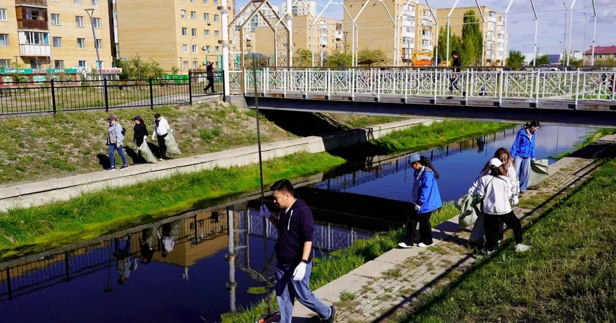 Astana Hosts 'Clean Shores' Campaign Along the Sarybulak River Embankment