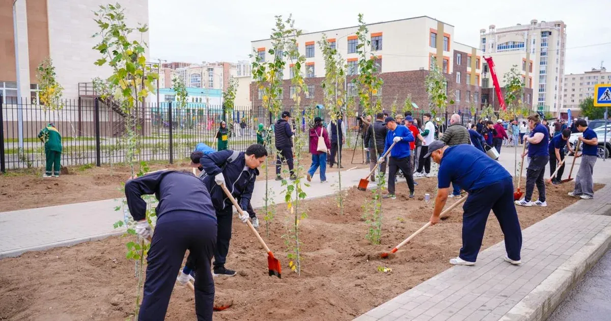 Hundreds of Trees Planted in Astana During Environmental Campaign