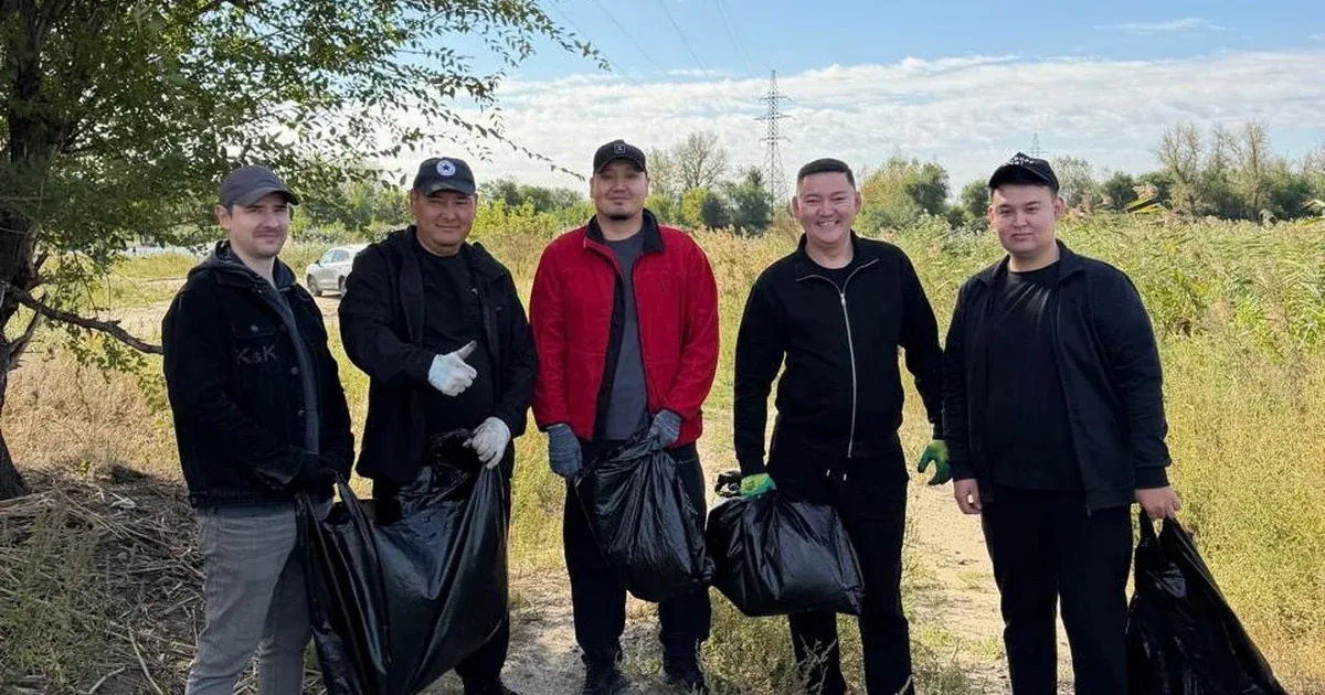 Қостанай облысында басқарма қызметкерлері «Мөлдір бұлақ» экологиялық акциясына қатысты
